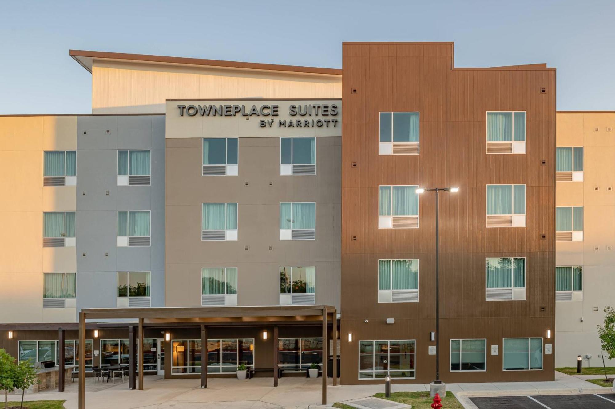 Towneplace Suites Austin South Exterior photo